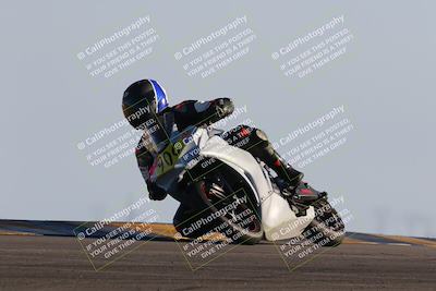 media/Dec-04-2022-CVMA (Sun) [[e38ca9e4fc]]/Race 12 500 Supersport-350 Supersport/